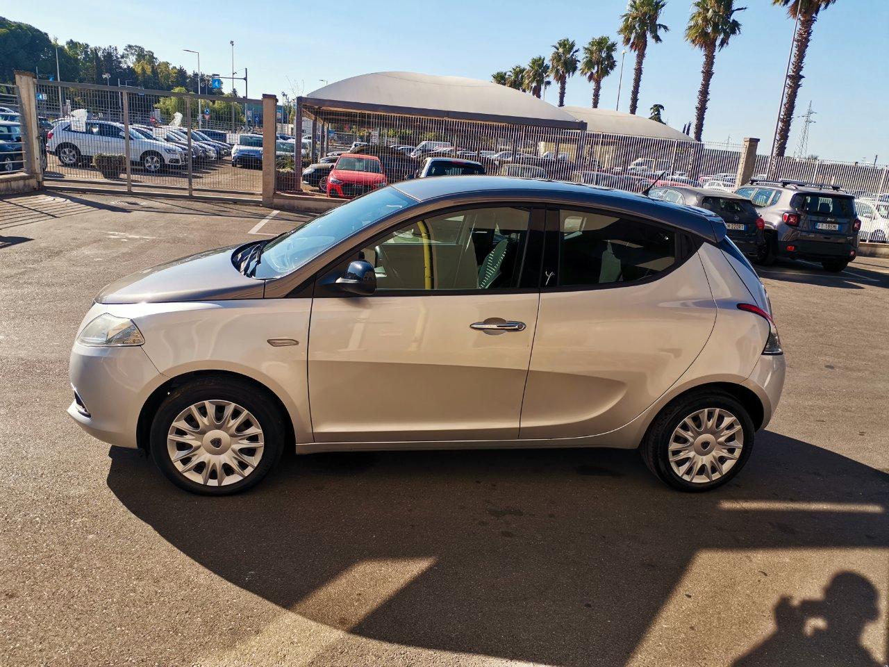 Lancia Ypsilon 5 Porte Ypsilon 1.2 8v Gold s&s 69cv