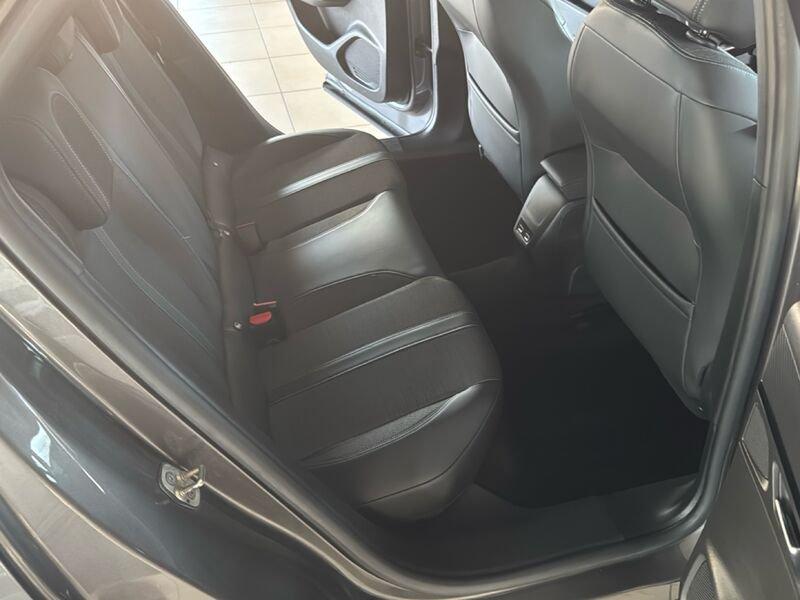 Peugeot 2008 PureTech 130 Allure Pack S/S Retrocamera