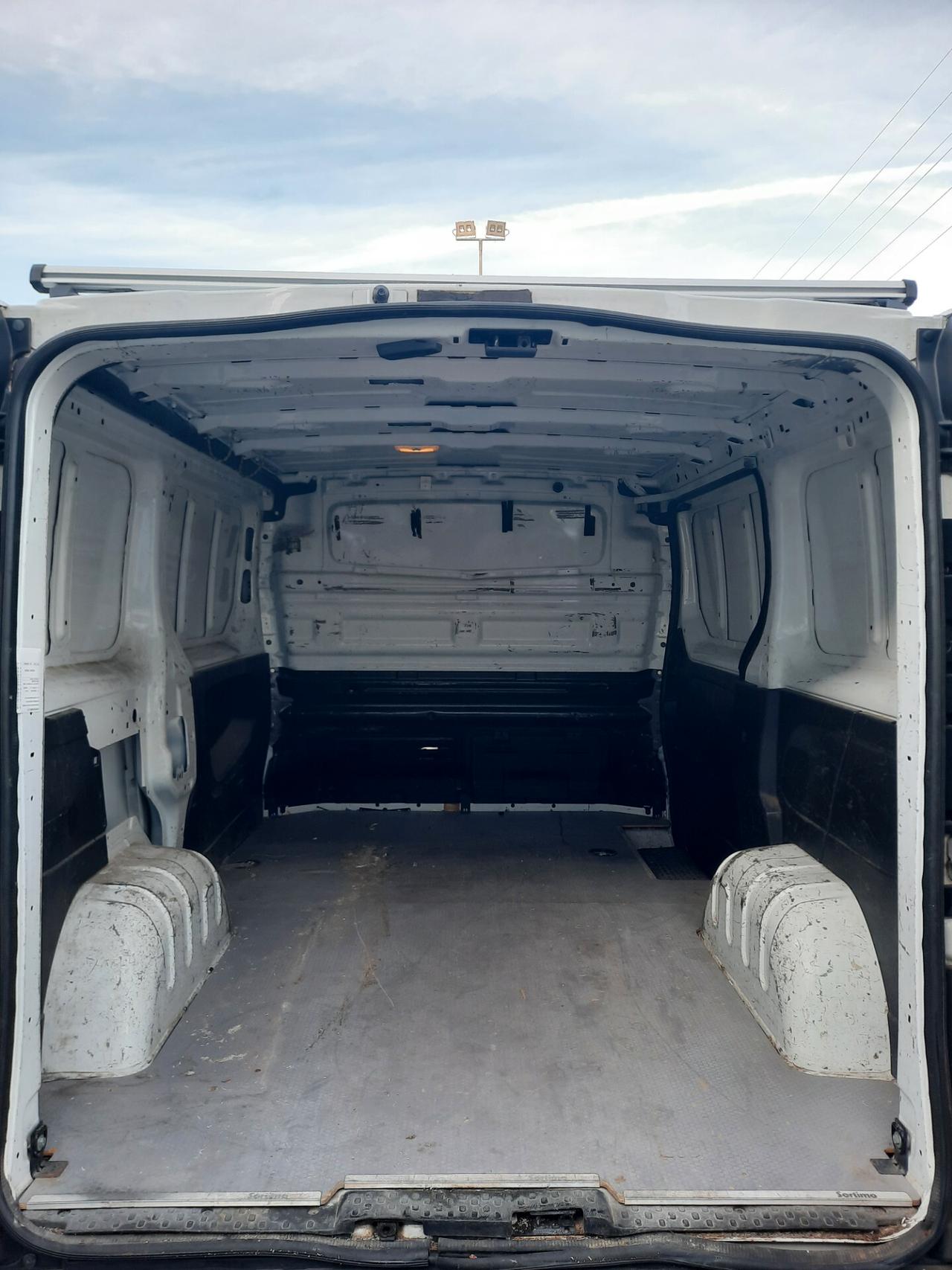 Opel Vivaro 27 1.6 CDTI 120CV PC-TN PR.IVATOFurgone Edition