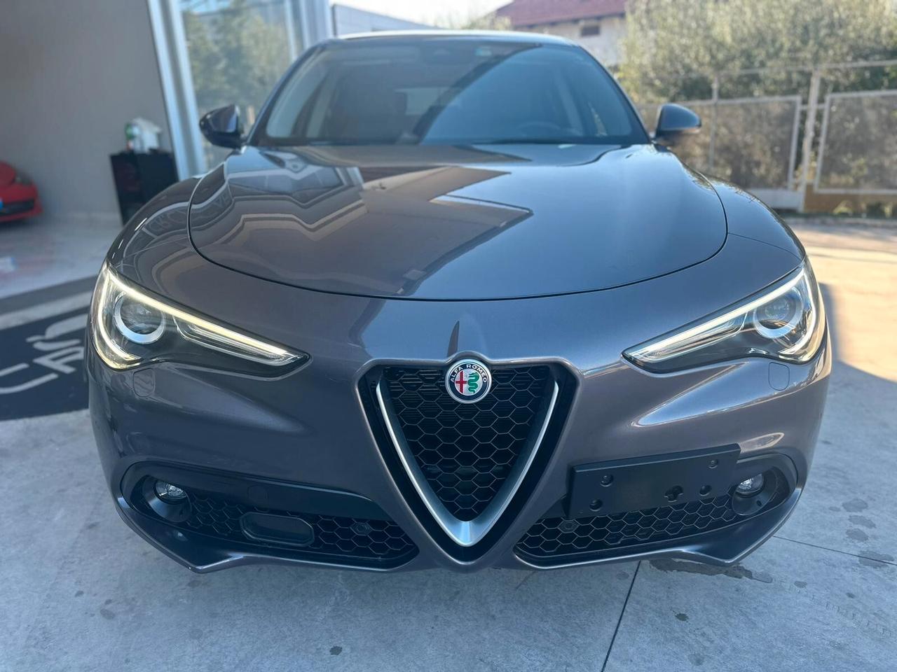 Alfa Romeo Stelvio 2.2 Turbodiesel 210 CV AT8 Q4 Executive