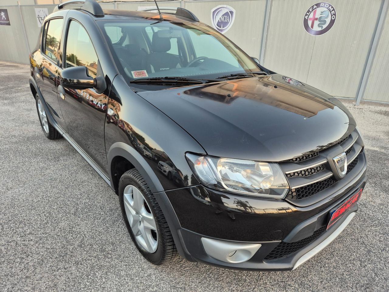 Dacia SANDERO STEPWAY 1.5 dCi 90CV RESTAYLING 2015 FULL