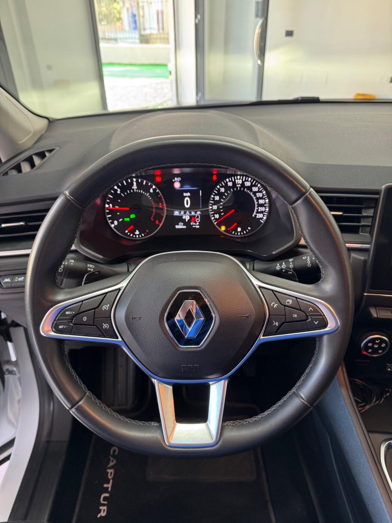 Renault Captur 1500cc diesel automatica