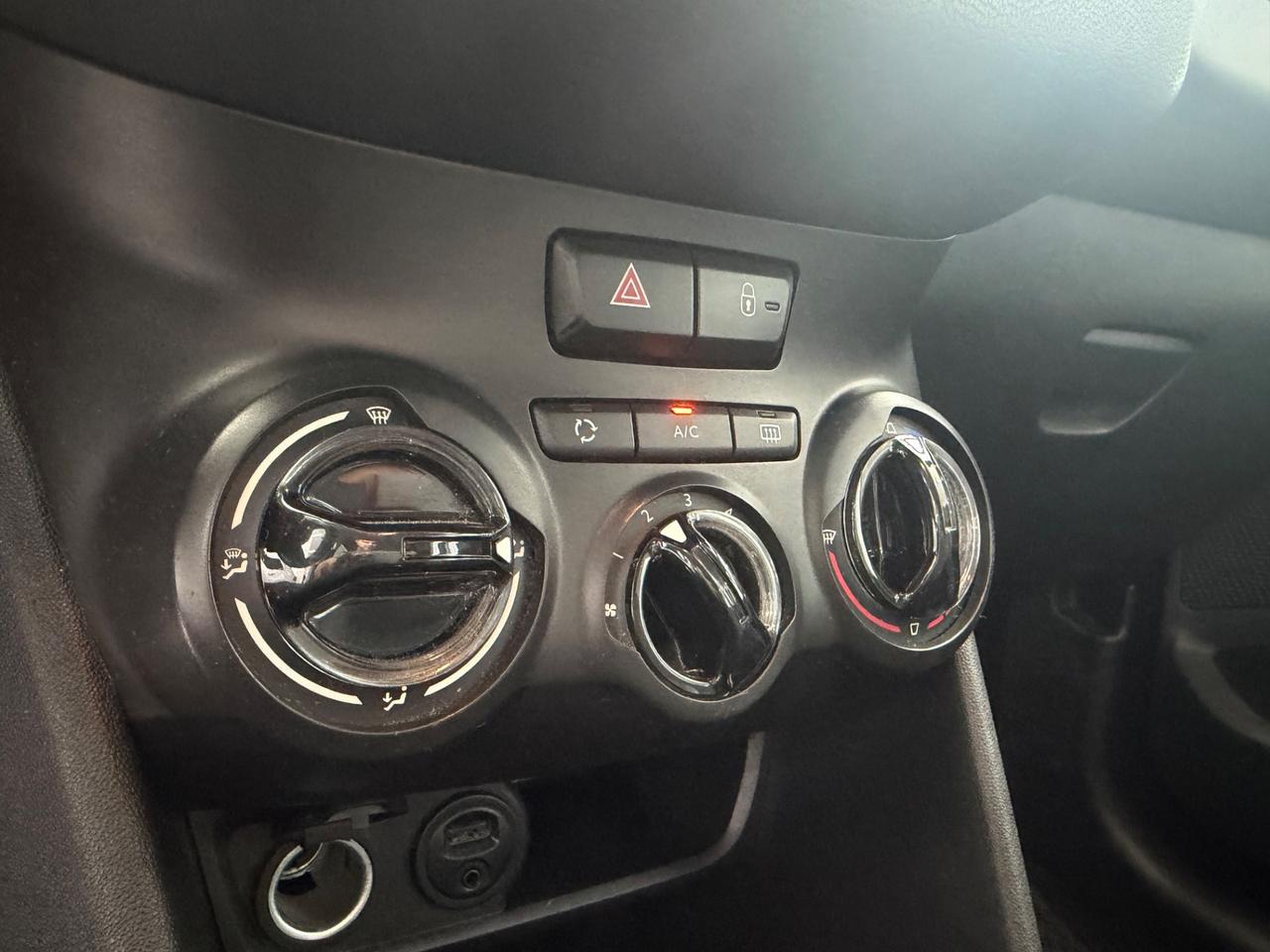 Peugeot 208 1.2 BENZ 5 porte FINANZIABILE