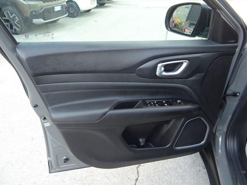 Jeep Compass 4xe 1.3 T4 PHEV 240cv Upland Cross 4xe Auto