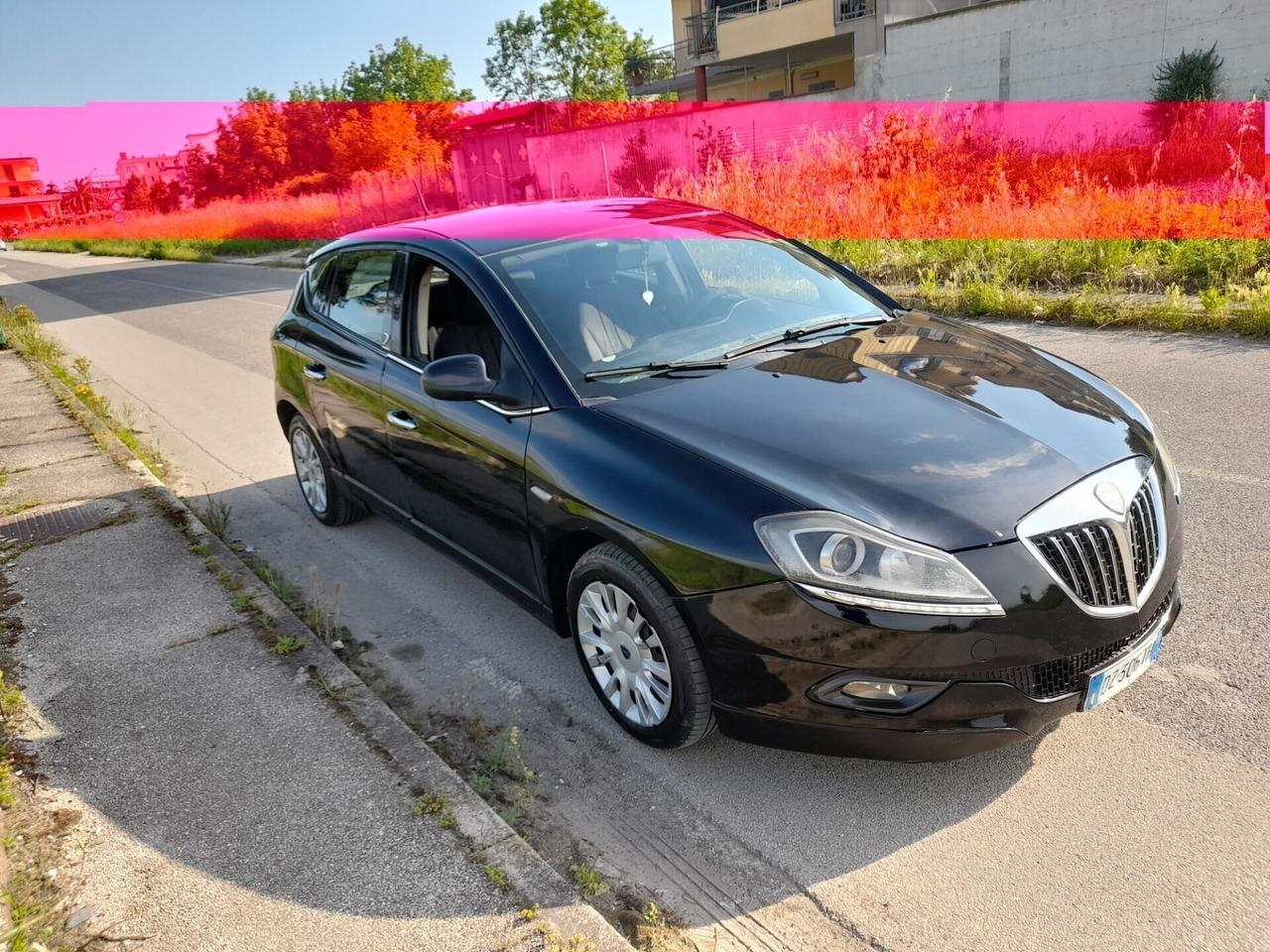 Lancia Delta 1.6 MJT 120 cv DPF Platino