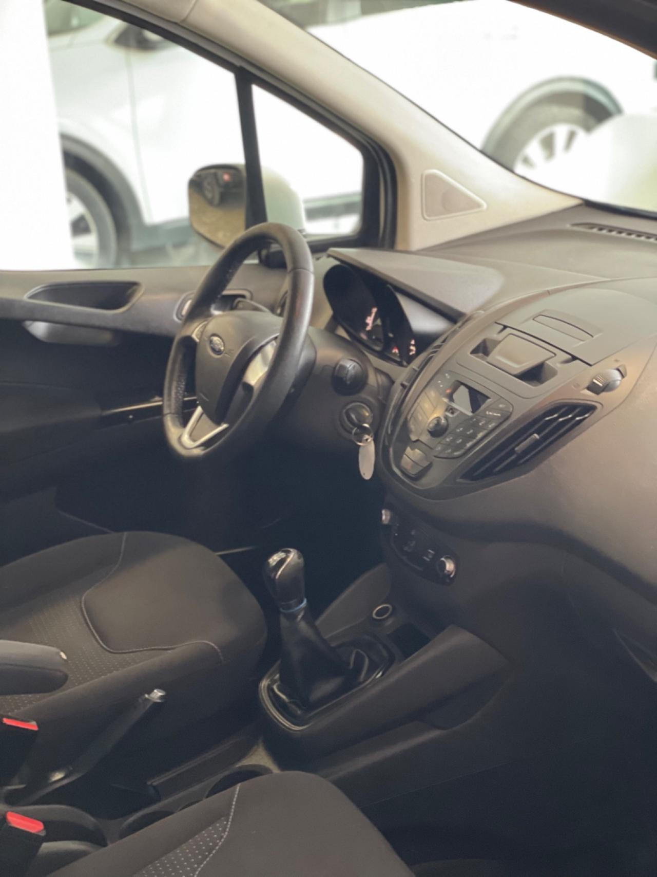 Ford Transit Courier 1.5 TDCi 75CV Van Entry
