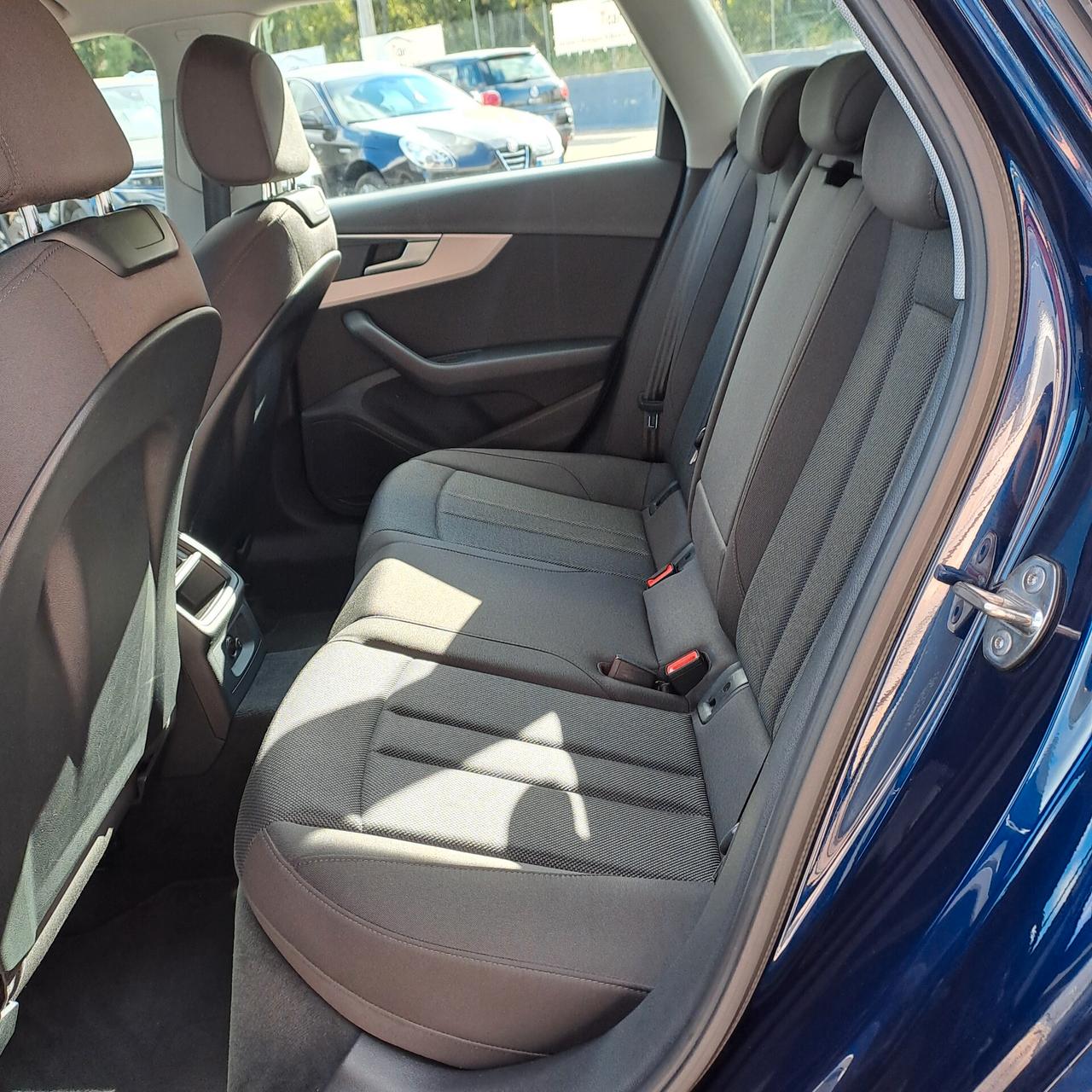 Audi A4 Avant 35 2.0Tdi 163Cv Mild Hybrid S-Tronic Business