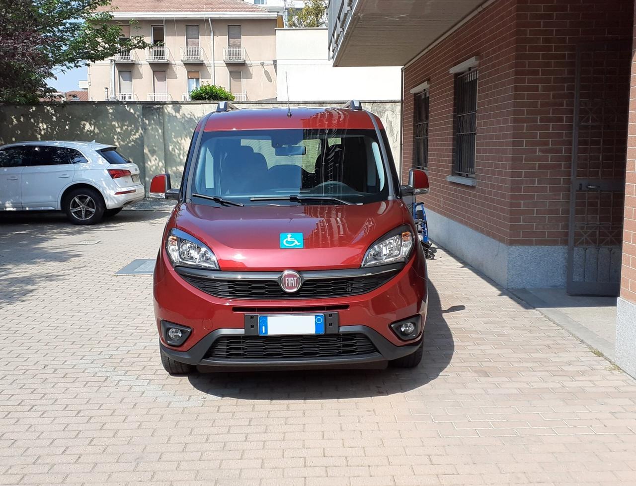 Doblo disabili pianale ribassato benzina 16.561 KM!