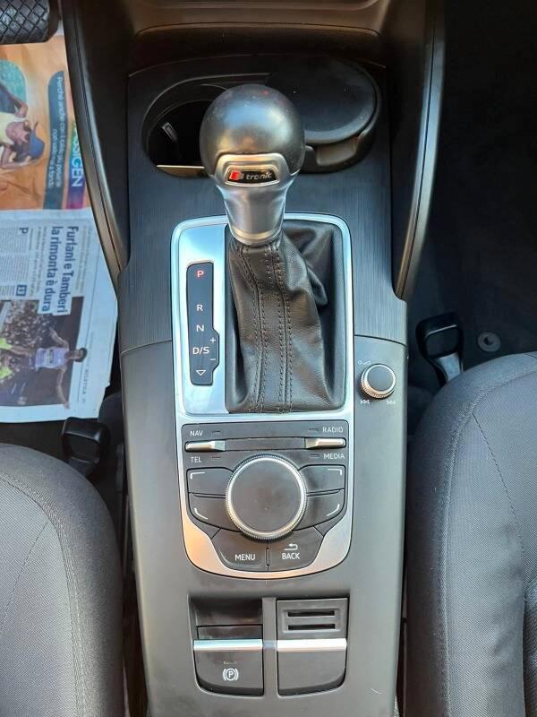 Audi A3 1.6 tdi Business 110cv s-tronic E6