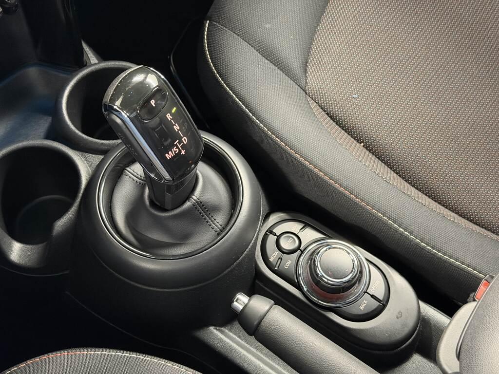 Mini Cooper 1.5 TwinPower Turbo Cooper Business DCT