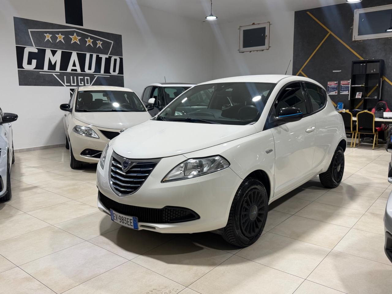 Lancia Ypsilon 0.9 TwinAir 85 CV 5 porte Metano Ecochic Gold
