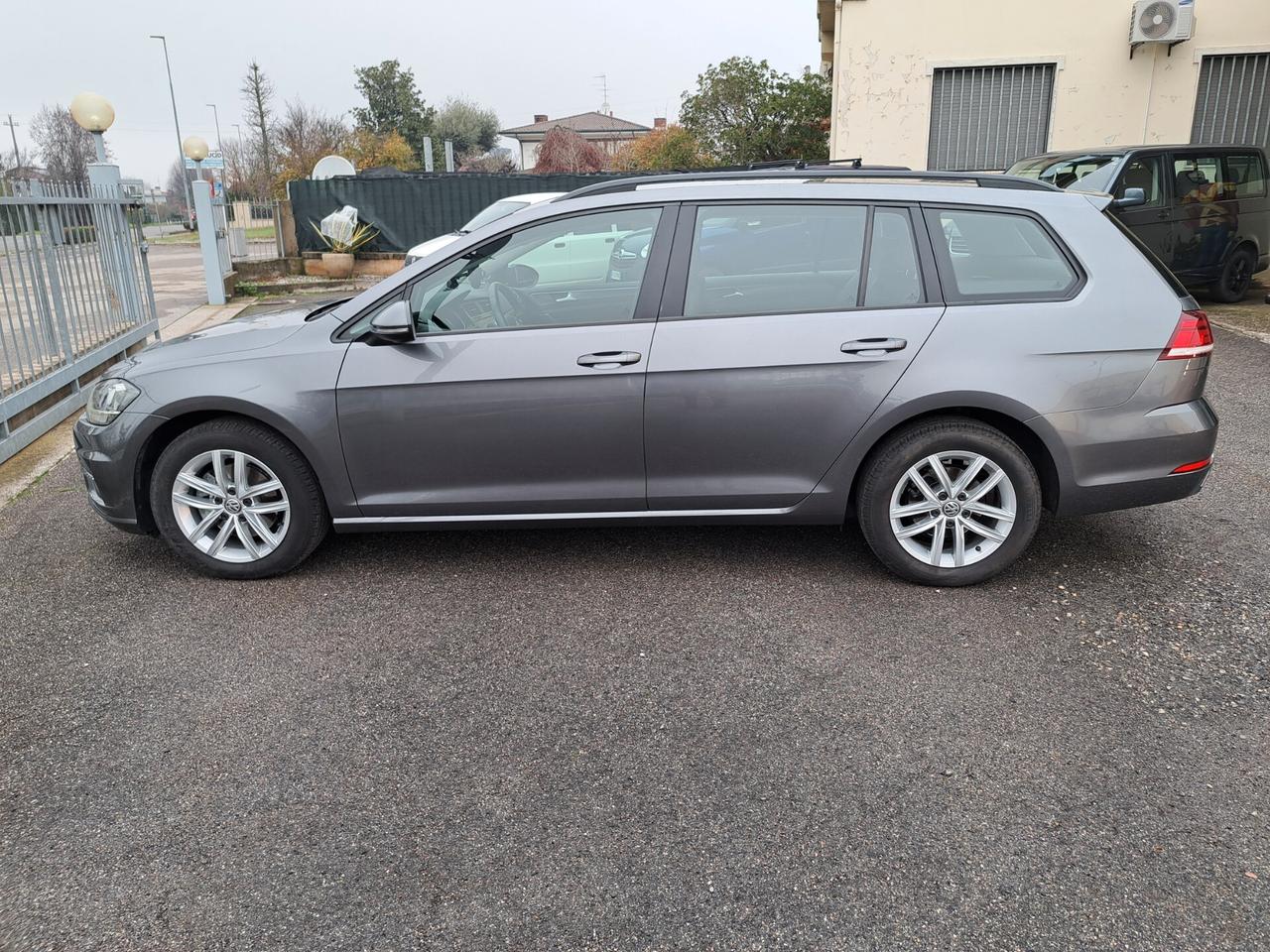 Volkswagen Golf Variant Golf Variant 1.6 TDI 110 CV Comfortline BlueMotion Tech. IN PROMO