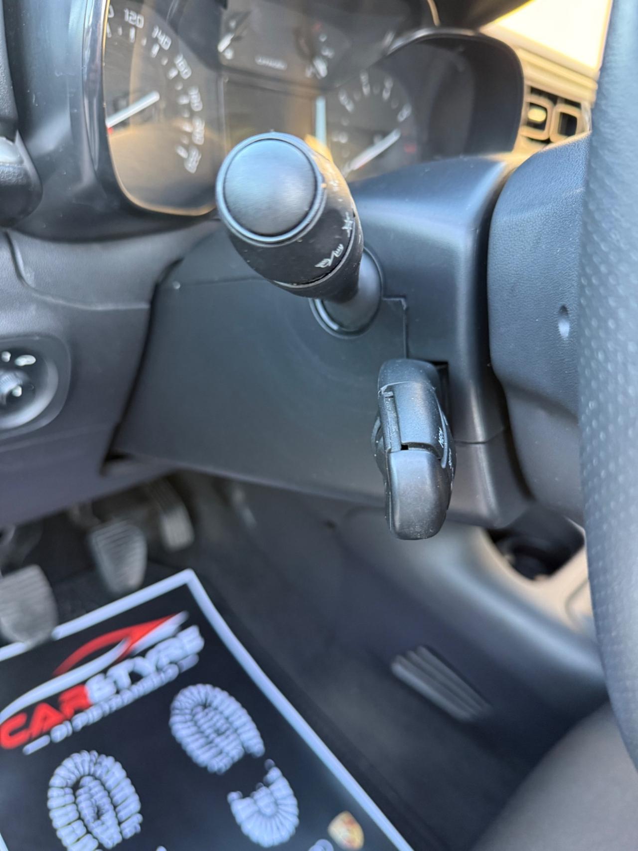 Citroen C3 BlueHDi 100 4 posti autocarro