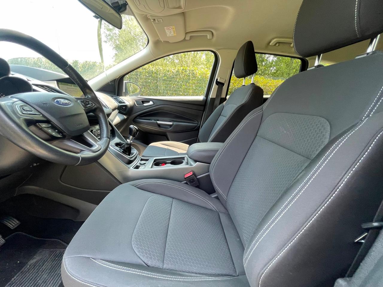 Ford Kuga 2.0 TDCI 120 CV S&S 2WD Powershift ST-Line