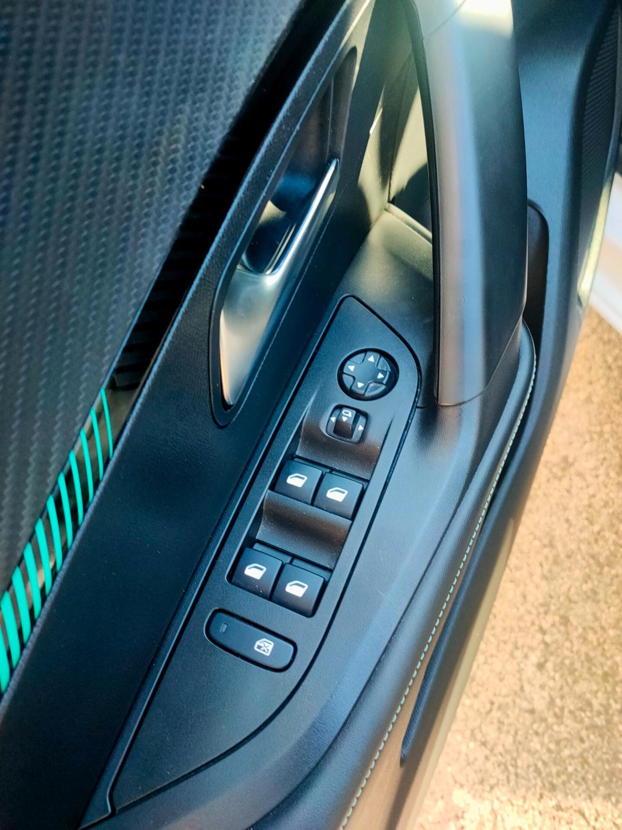 Peugeot 2008 BlueHDi 110 S&S GT