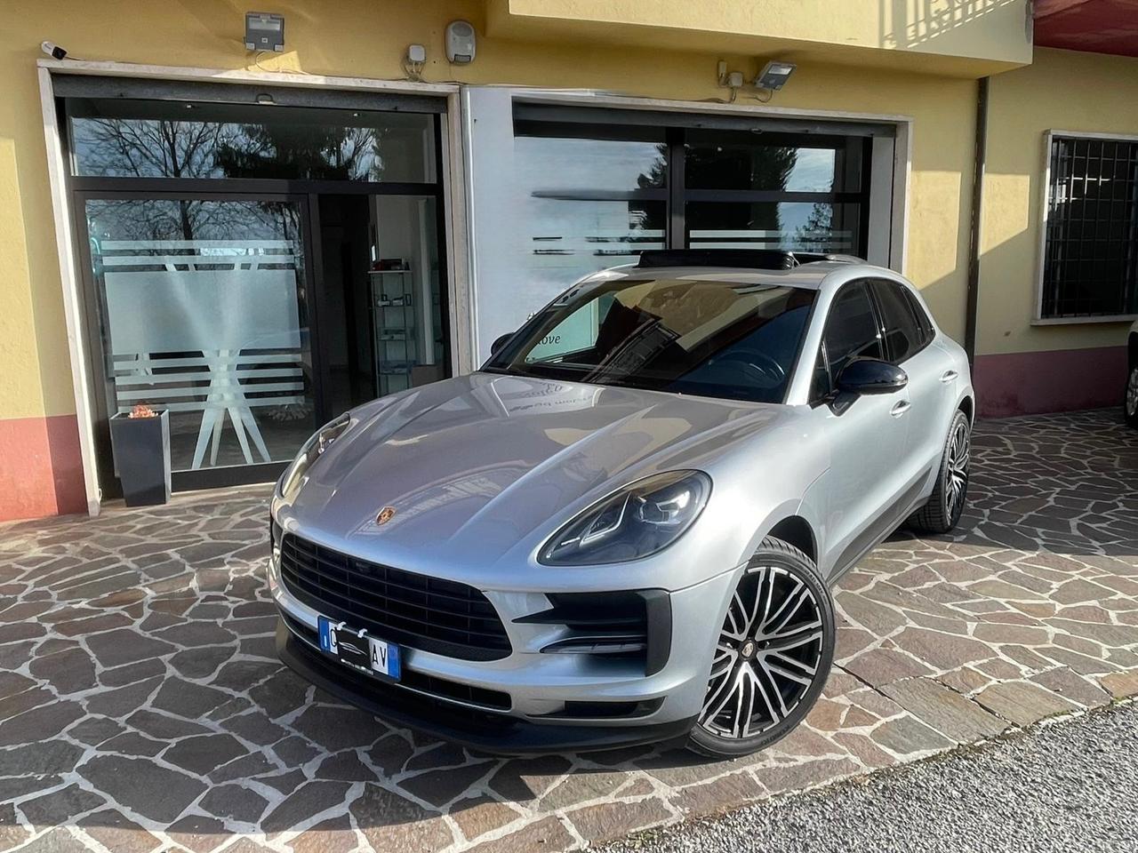 Porsche Macan 2.0 TURBO 245 XV PDK TETTO