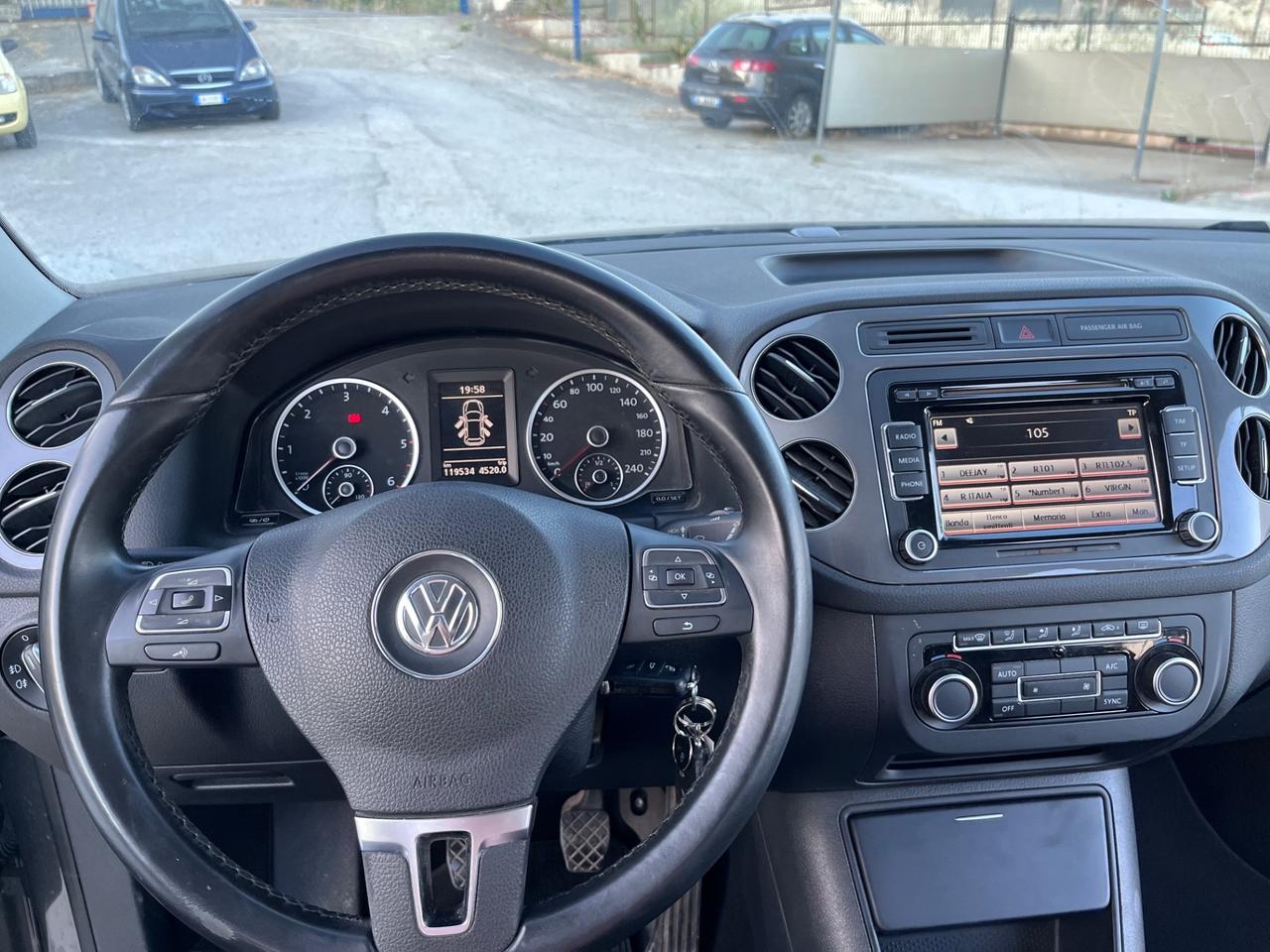 Volkswagen Tiguan 2.0 TDI 110CV Business Sport & Style BlueMotion Tech.