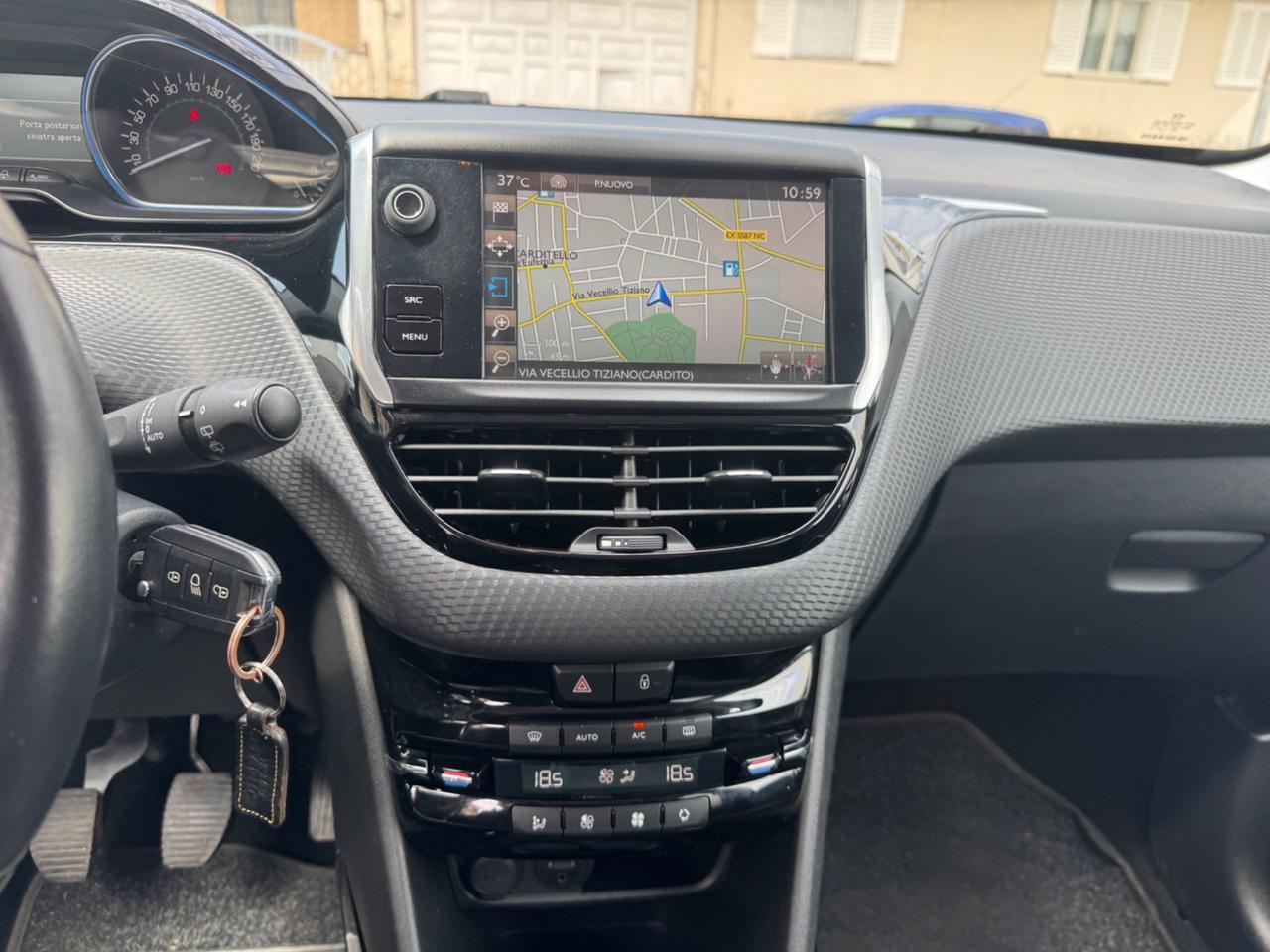 Peugeot 2008 1.2 BENZINA 82CV Allure 2016