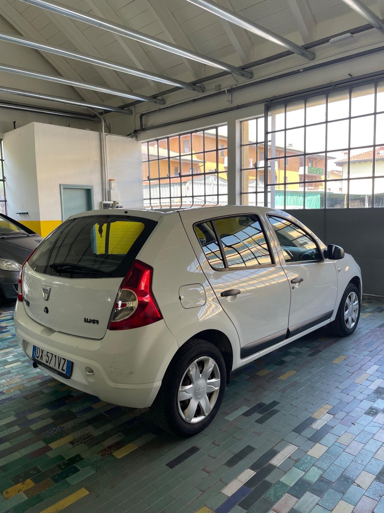 Dacia Sandero 1.4 GPL FINO AL 2028