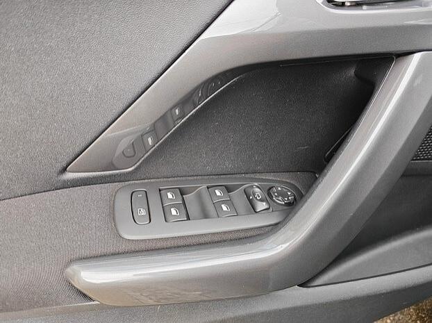 PEUGEOT 2008 1.6 HDi 100 cv - 2016