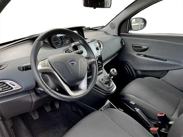 Lancia Ypsilon Ypsilon 1.0 firefly hybrid Gold s&s 70cv