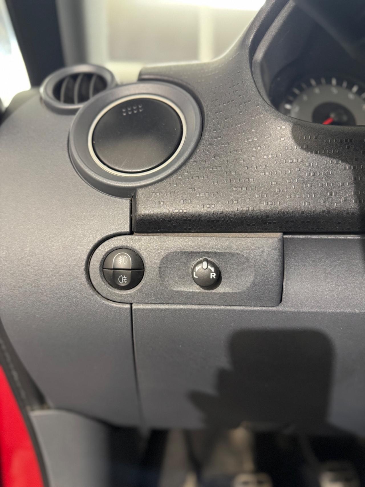 Mitsubishi Colt 1.1 12V 3p.GPL Special Action Model