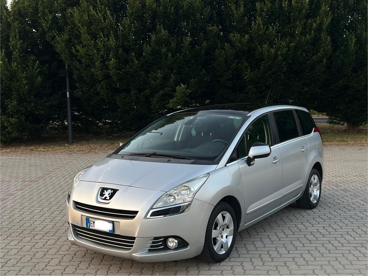 Peugeot 5008 1.6 HDi 112CV Active