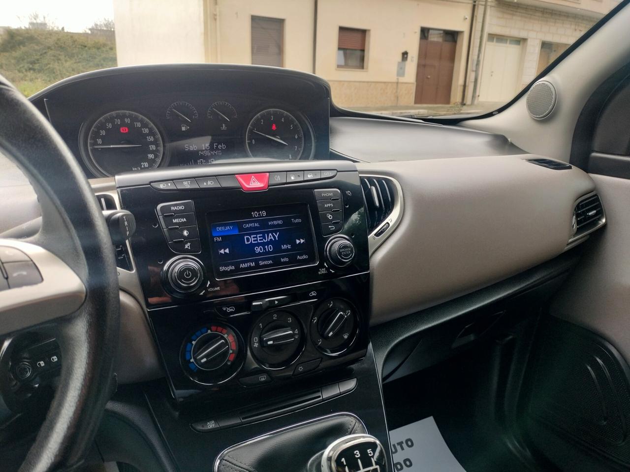 Lancia Ypsilon 1.2 69 CV 5 porte GPL Ecochic Platinum