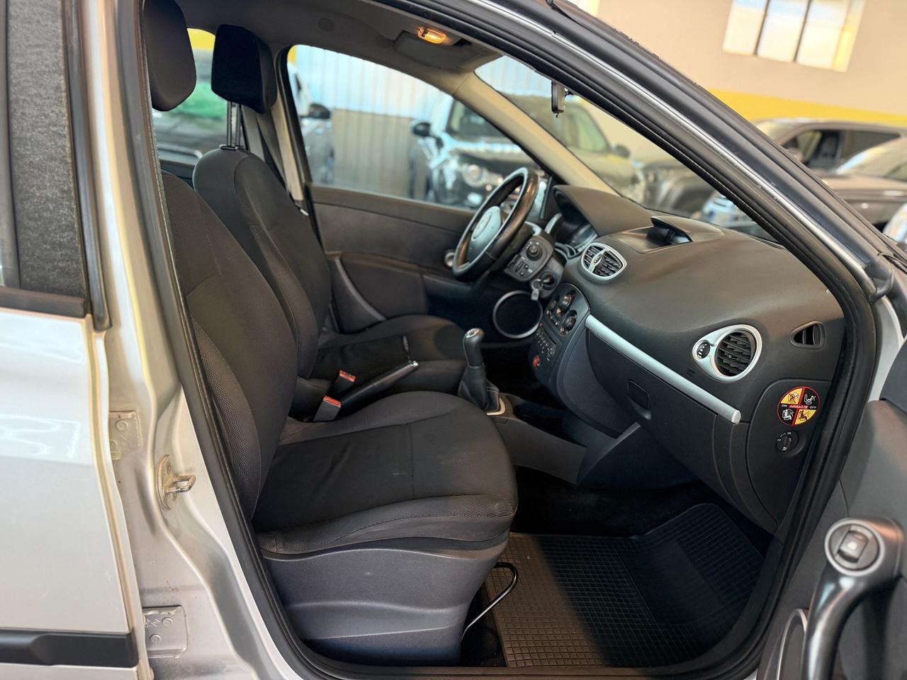 Renault Clio 1.2 16V SporTour Dynamique Neopatentati