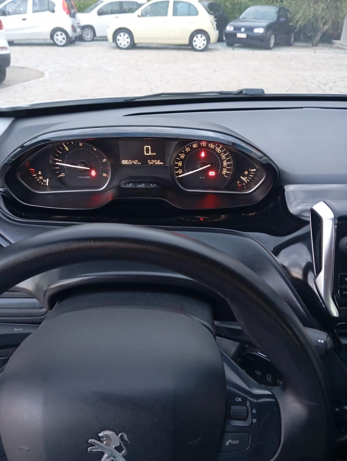 Peugeot 208 BlueHDi 100 Stop&Start 5 porte Active Pack