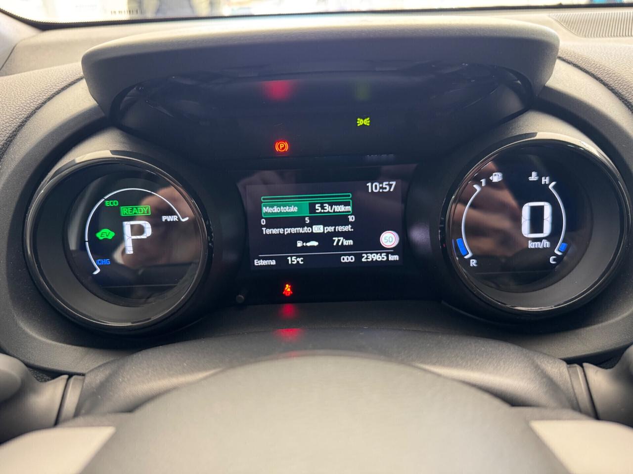 Toyota Yaris 1.5 Hybrid Lounge Aziendale