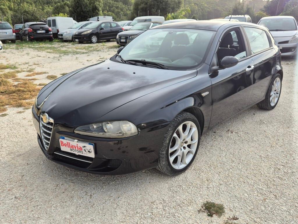 Alfa Romeo 147 1.6 16V TS GPL 5 porte Moving