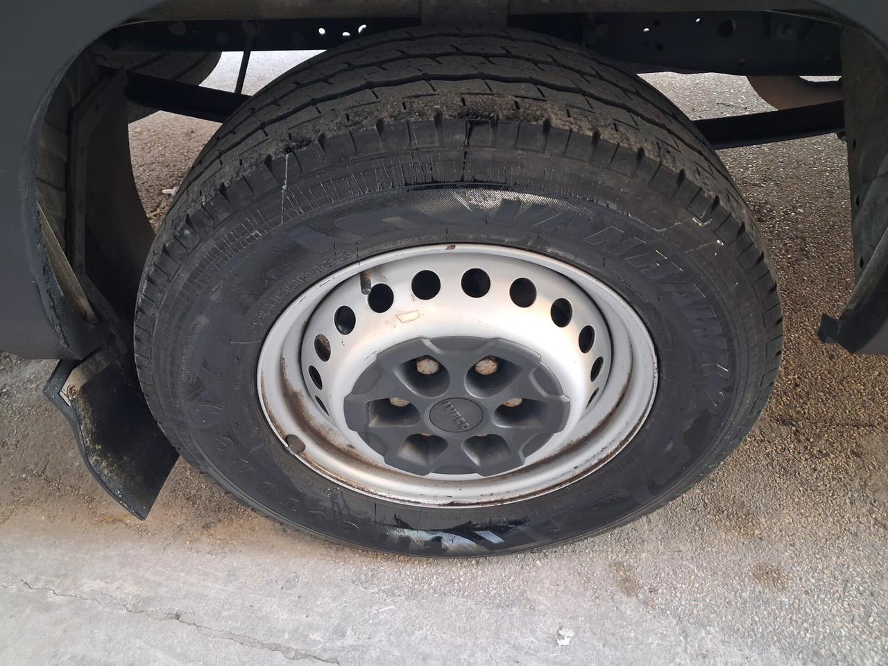 Iveco Daily v35 s 14 2022 unico prop nav