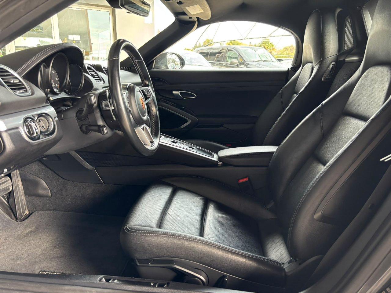 Porsche 718 Boxster