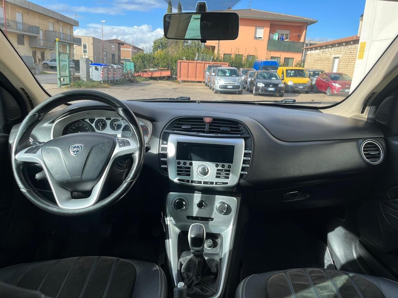 Lancia Delta 1.6 MJT DPF Platino