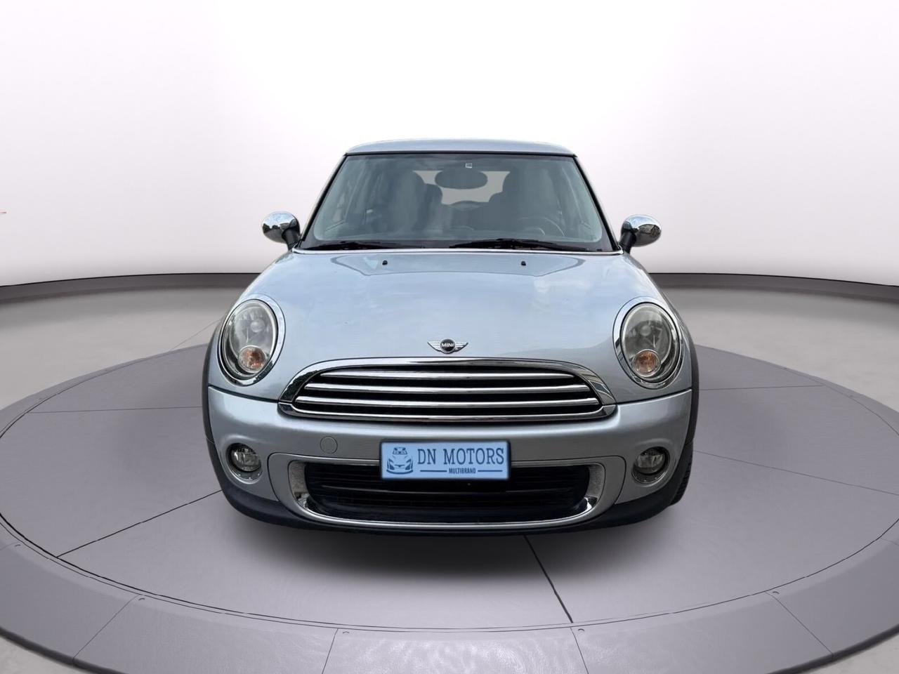 Mini One 1.6 benzina anno 2010 euro 5 neo patentati