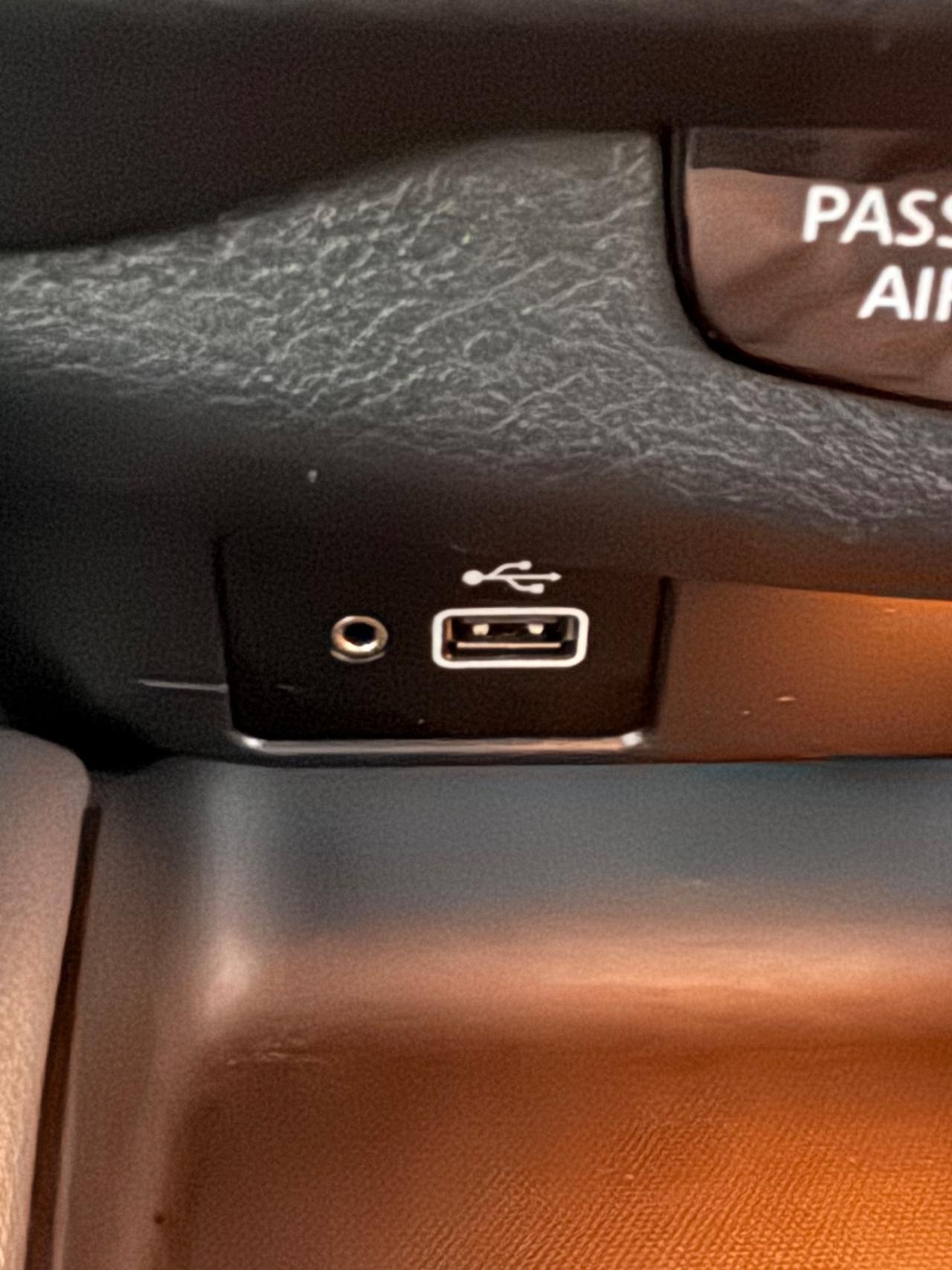 Nissan Juke CAMBIO AUTOMATICO/FARI FULL LED
