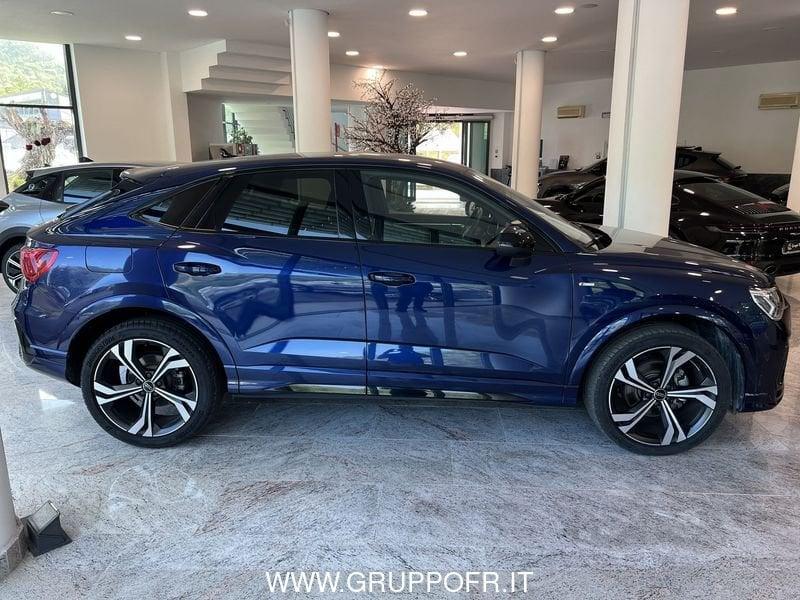 Audi Q3 SPB 35 TDI S tronic Identity Black