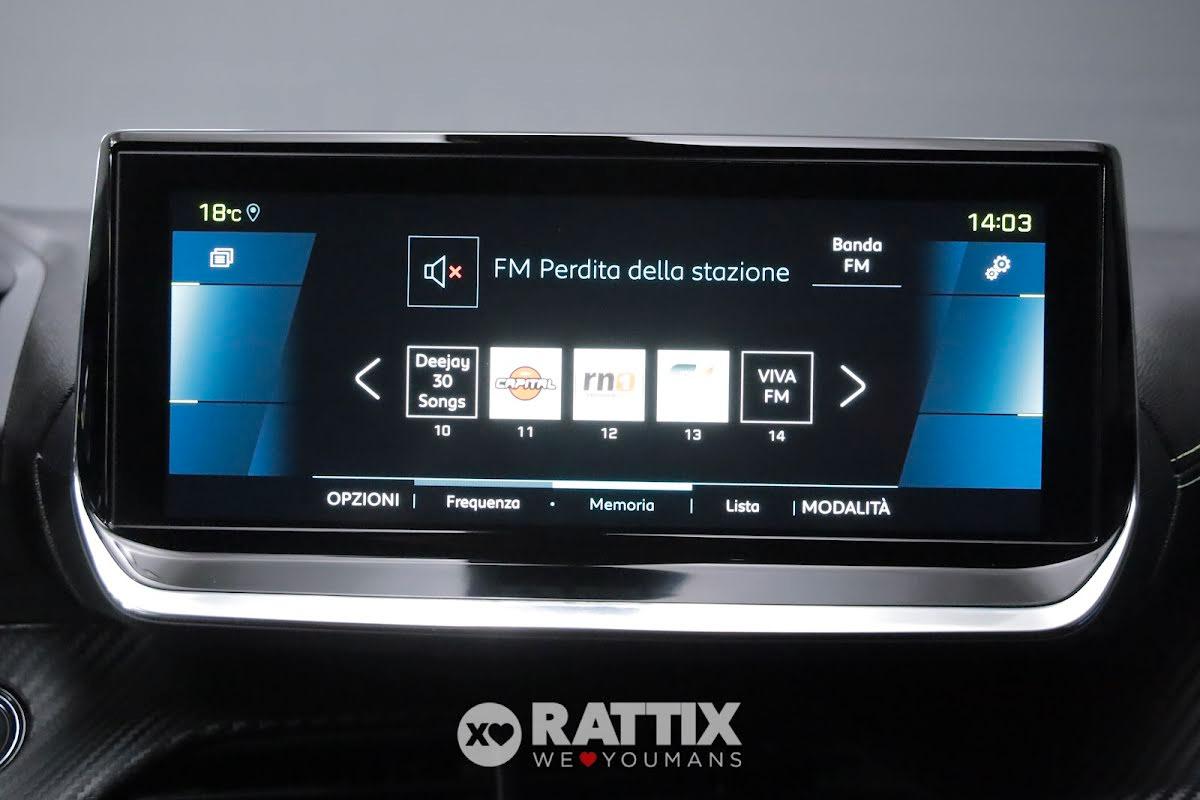 Peugeot e-2008 motore elettrico 100kW GT