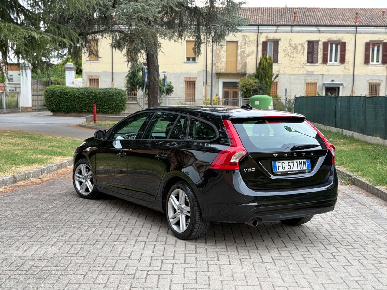 Volvo V60 D2 Geartronic Business euro 6B