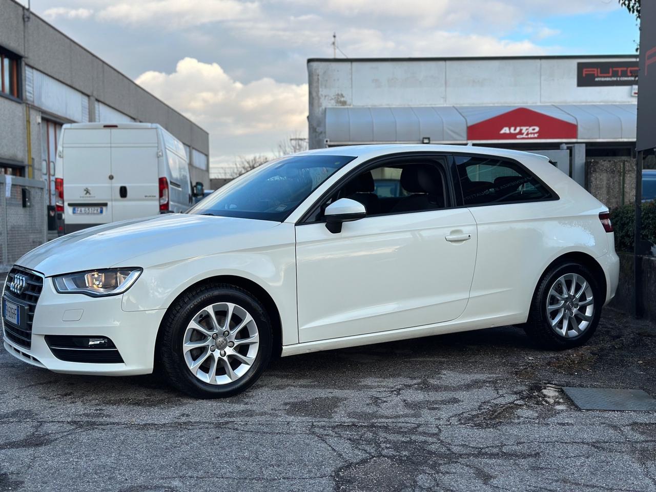 AUDI A3 2.0 TDI Ambition 2013 MANUALE