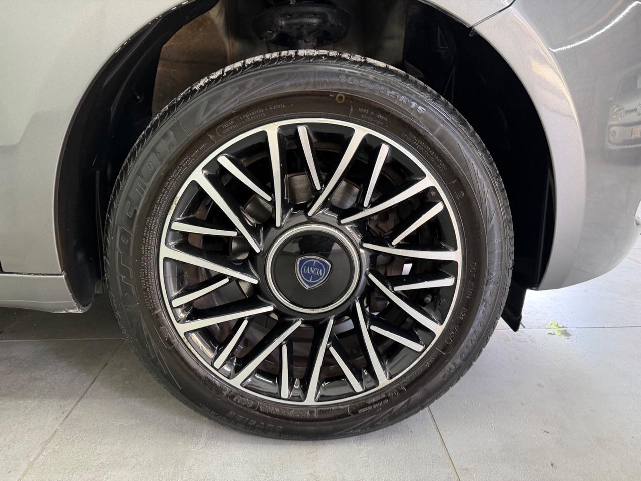 Lancia Ypsilon 1.2 69 CV GPL Ecochic Gold 10.2019