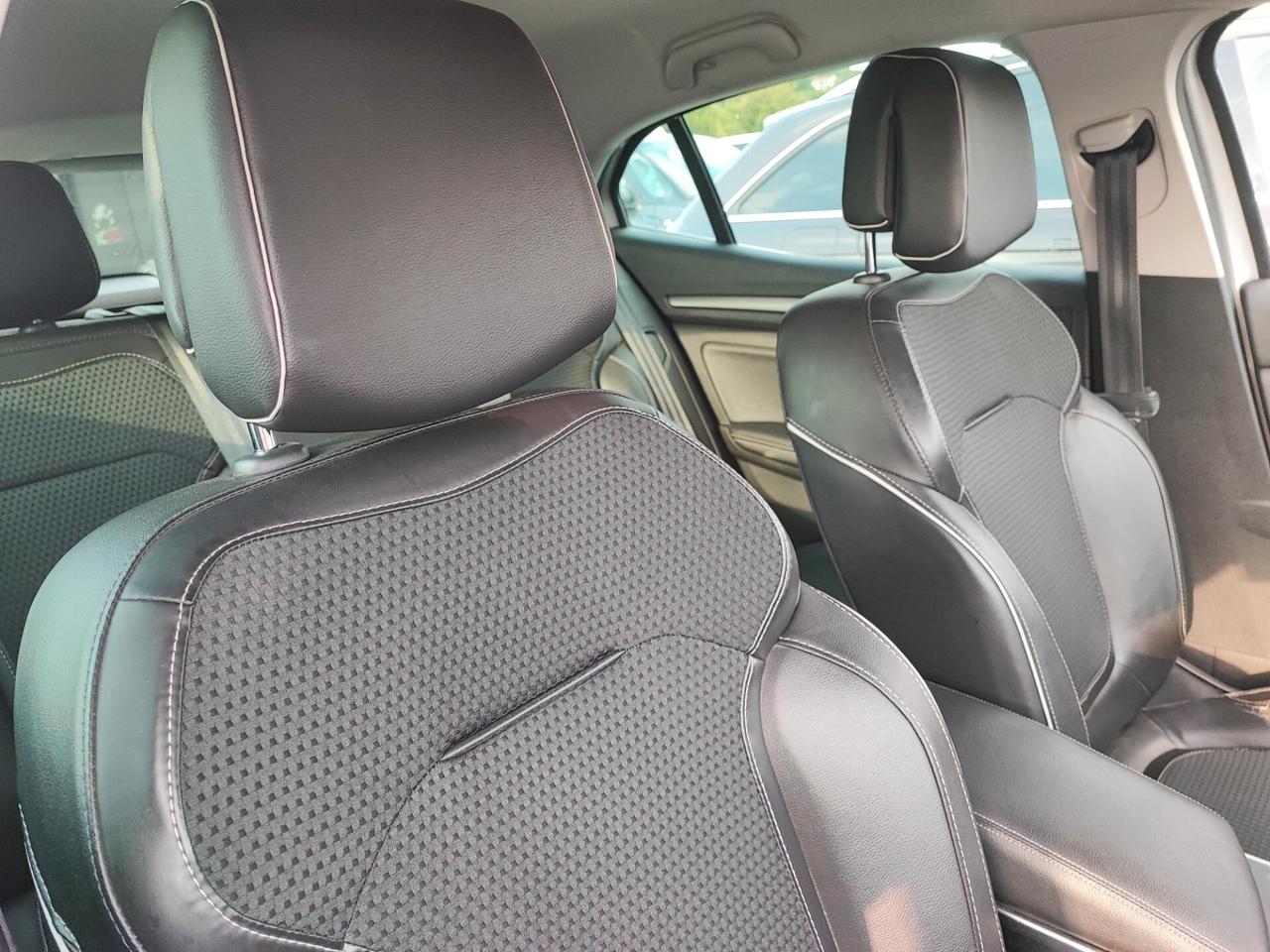 Renault Megane Mégane dCi 8V 110 CV EDC Energy BOOSE