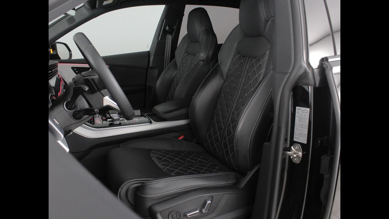 AUDI Q8 I 2018 - Q8 50 3.0 tdi mhev Sport quattro tiptronic