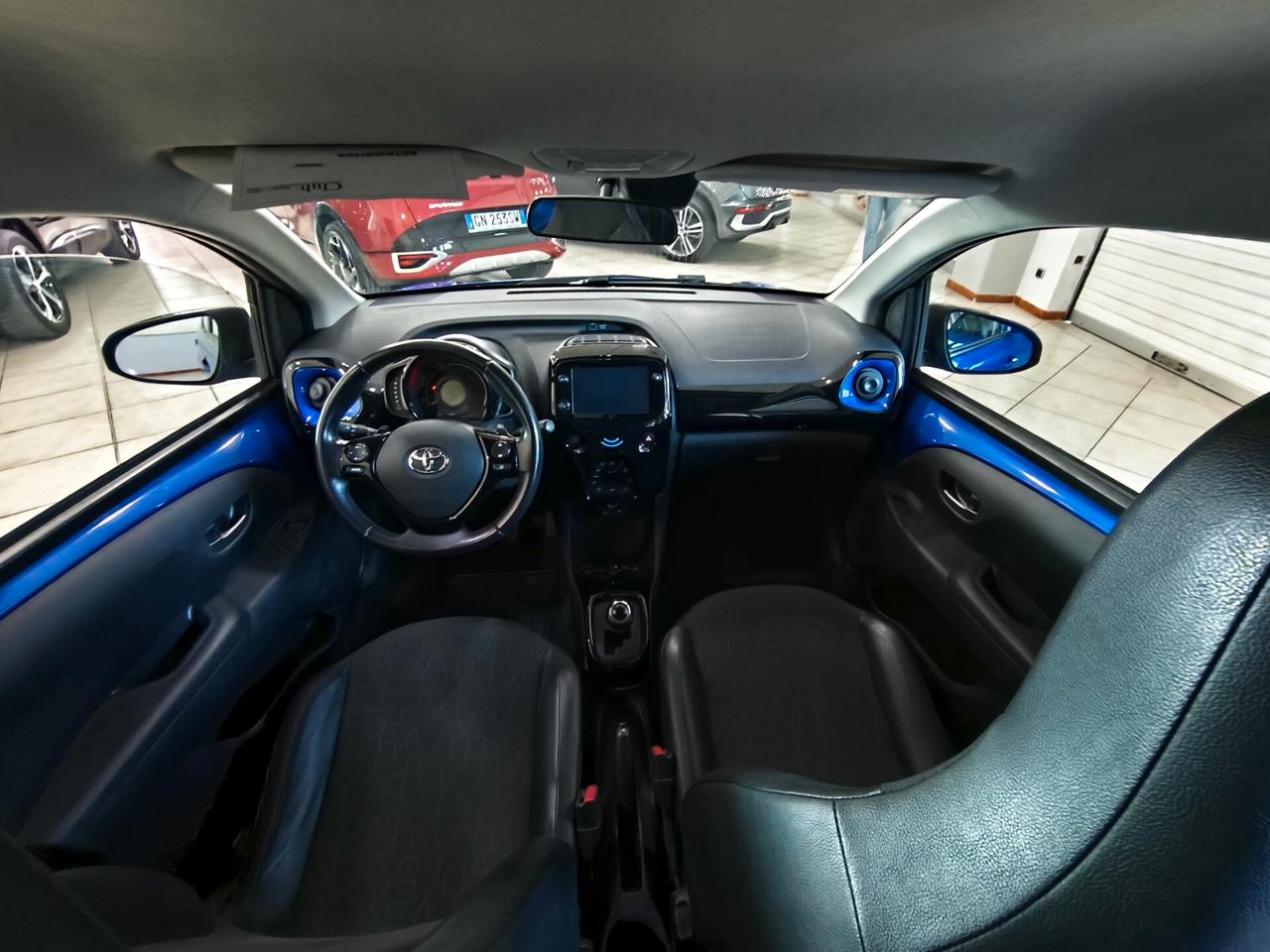 Toyota Aygo Connect 1.0 VVT-i 72 CV 5 porte x-clusiv MMT