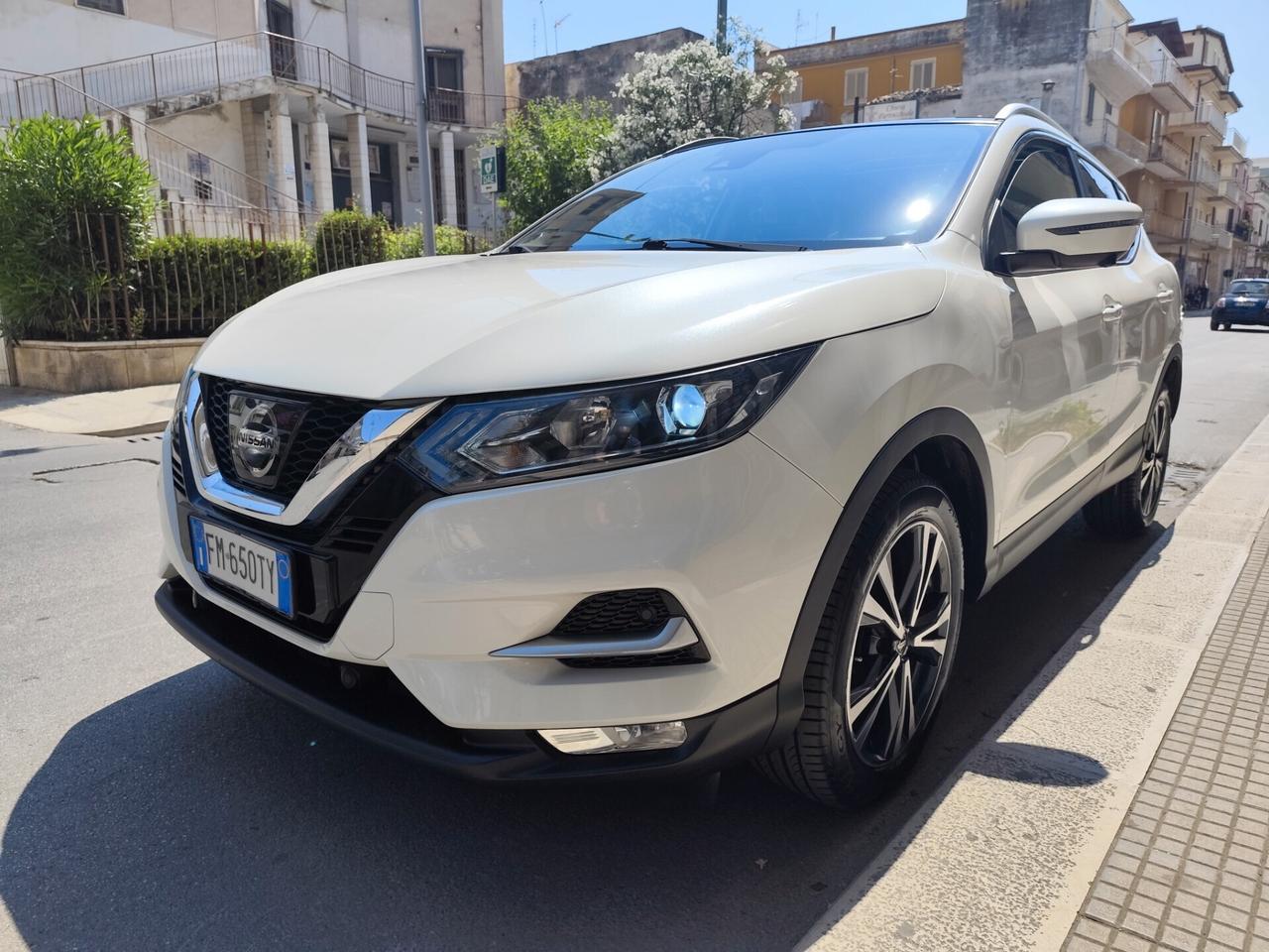 Nissan Qashqai 1.5 dCi 110CV N-Connecta TETTO
