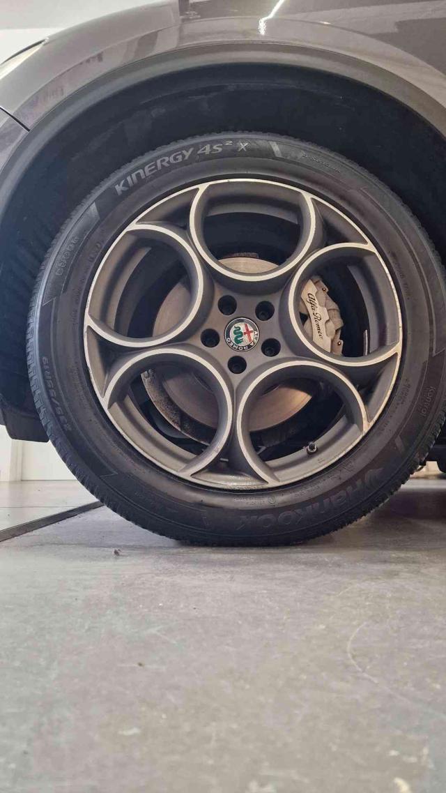 ALFA ROMEO Stelvio 2.2 Turbodiesel 210 CV AT8 Q4 LEVE AL VOLANTE