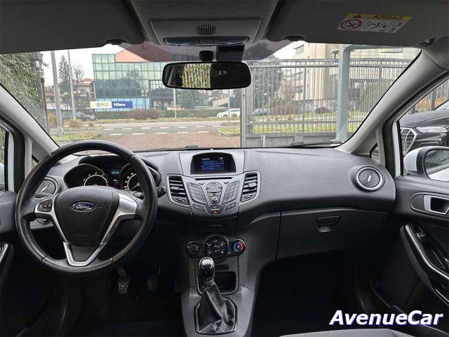 FORD Fiesta 5 porte IMPIANTO GPL DELLA CASA MADRE BEN TENUTA!!