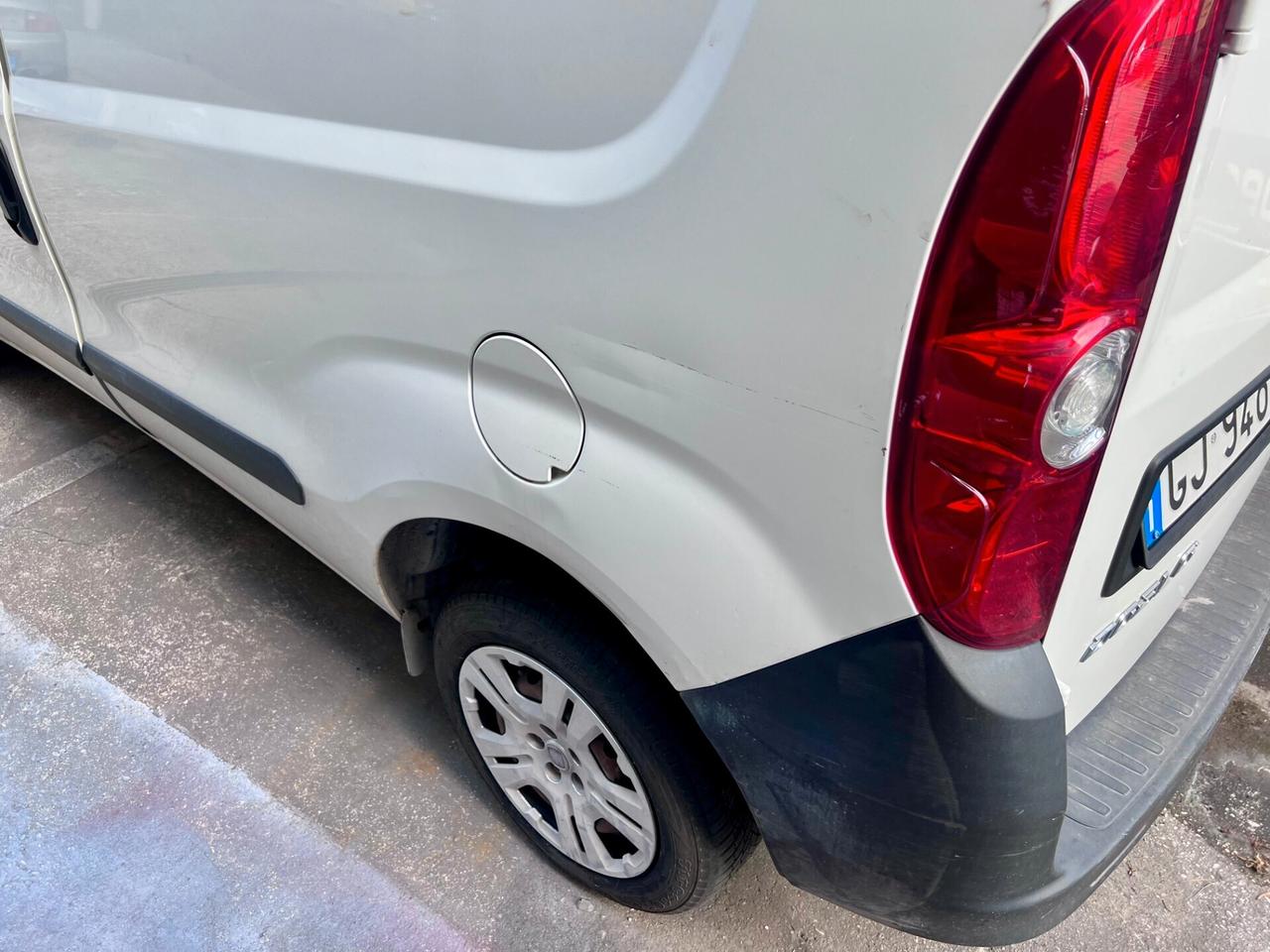 Fiat Doblo Lounge 1.6 Mjt 105 cv - da ripristinare (vedi descrizione)
