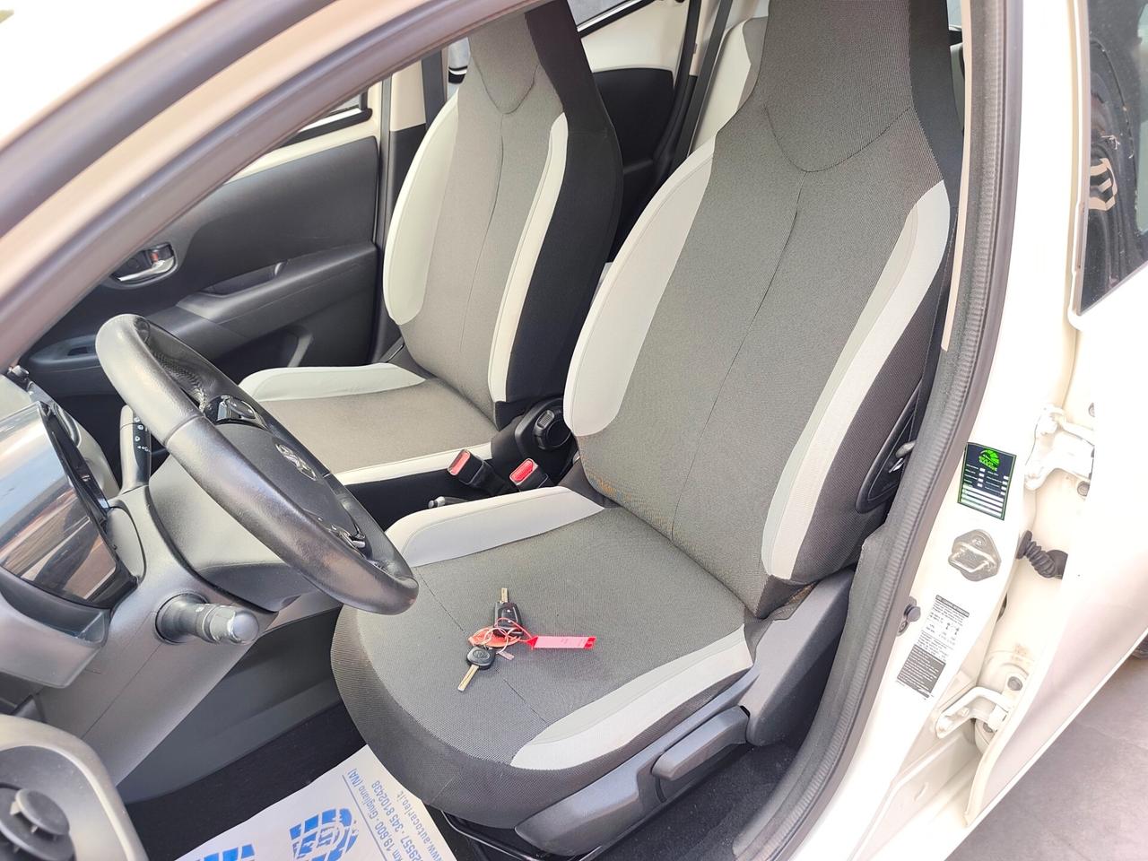 Toyota Aygo 1.0 BENZINA KM 83000 x-play